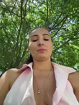 Stripchat Free Porn Cam of Wonder_Kari