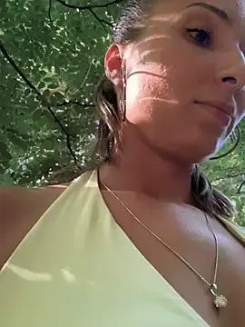 Stripchat Live Porn of Wonder_Kari