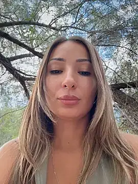 Stripchat Live Porn of Wonder_Kari