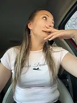 Stripchat Adult Webcam of Wonder_Kari
