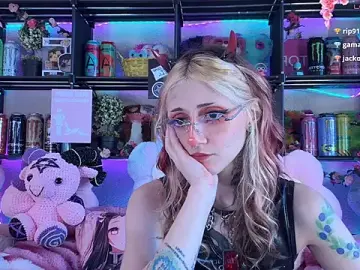 Stripchat Free Porn Cam of _Devill_Baby