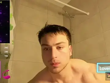 Stripchat Best live sex cam show of Benicio07