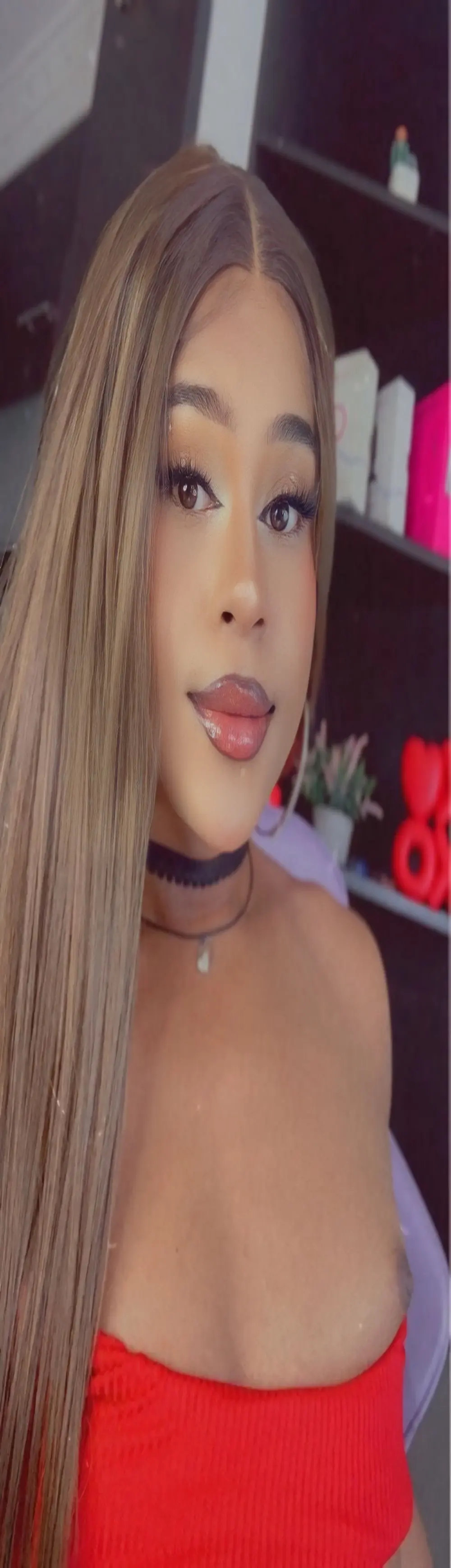 EmmaEbony_ts