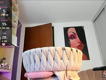 Stripchat Live Sex Cam of REAL_SCARLETBRIGHT