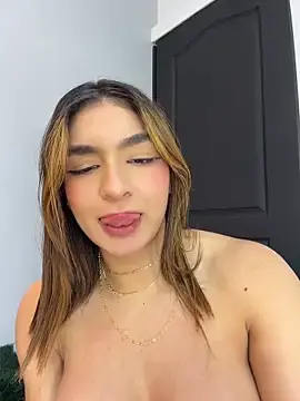 Stripchat Free Porn Cam of jenn_fit