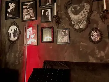 Stripchat Live Sex of Kira_Vex