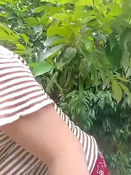 Stripchat Watch Live Sex Cams of llomayy-love