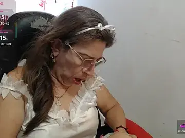 Stripchat Best live sex cam show of Chayla_Ruiz