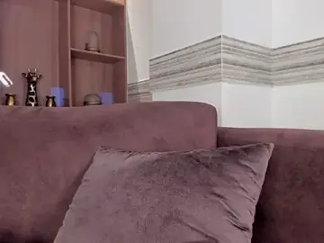 Stripchat Free Porn Cam of Ariel_Versace