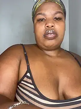 Stripchat Live Porn of Cuddle_Bear