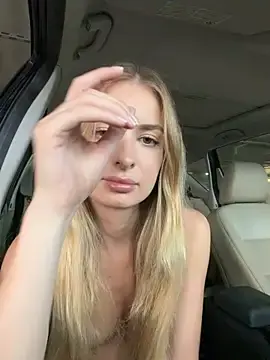 Stripchat Nude Webcam of EvieEvans