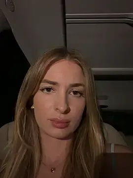 Stripchat Adult Webcam of EvieEvans
