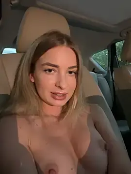 Stripchat Adult Webcam of EvieEvans