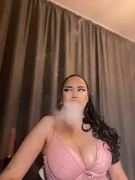 Stripchat Best live sex cam show of EmiliaPetrova