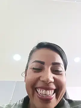 Stripchat Live Sex Cam of _andrea30