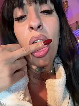 Stripchat Adult Webcam of CarolaDrago