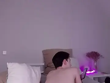 Stripchat Live Sex Cam of RobbyCharming