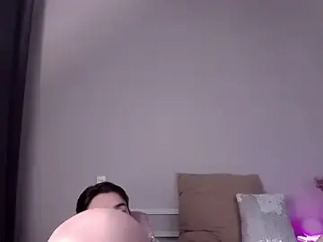 Stripchat Watch Live Sex Cams of RobbyCharming