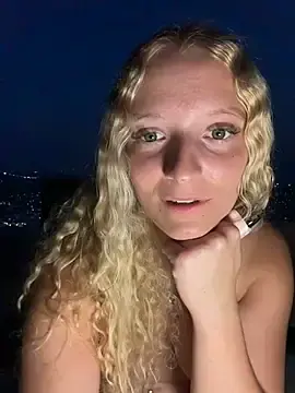 Stripchat Watch Live Sex Cams of Sophie_cute06