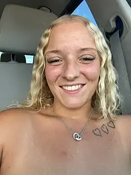 Stripchat Sex Cam of Sophie_cute06