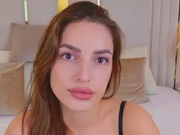 Stripchat Adult Webcam of BellaHalles