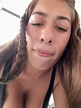 Stripchat Free Porn Cam of Enyeld_ruru