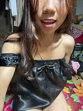 Stripchat Sex Cam of Lyly_sex69
