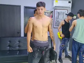 Stripchat Watch Live Sex Cams of Voyeurism_guyss