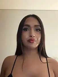 Stripchat Free Porn Cam of carminaurmommy
