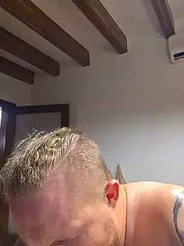 Stripchat Live Porn of kylie_blck