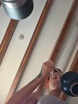 Stripchat Live Sex of kylie_blck