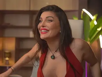 Stripchat Sex Cam of myakalifa