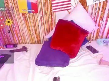 Stripchat Sex Cam of CloeMoon