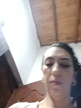 Stripchat Best Webcam of LunaZambrano