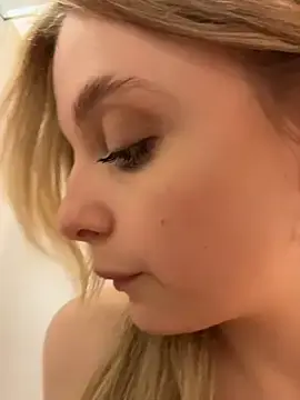 Stripchat Sex Cam of SiaLater
