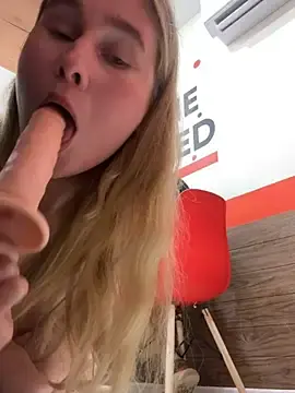 Stripchat Adult Webcam of SiaLater