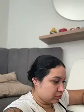 Stripchat Free Live Porn of Pretty_Isadora