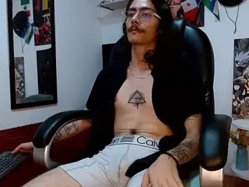 Stripchat Sex Cam of bigcock_robert