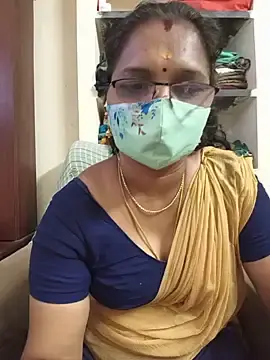 Stripchat Sex Chat of Tamilyazhini19