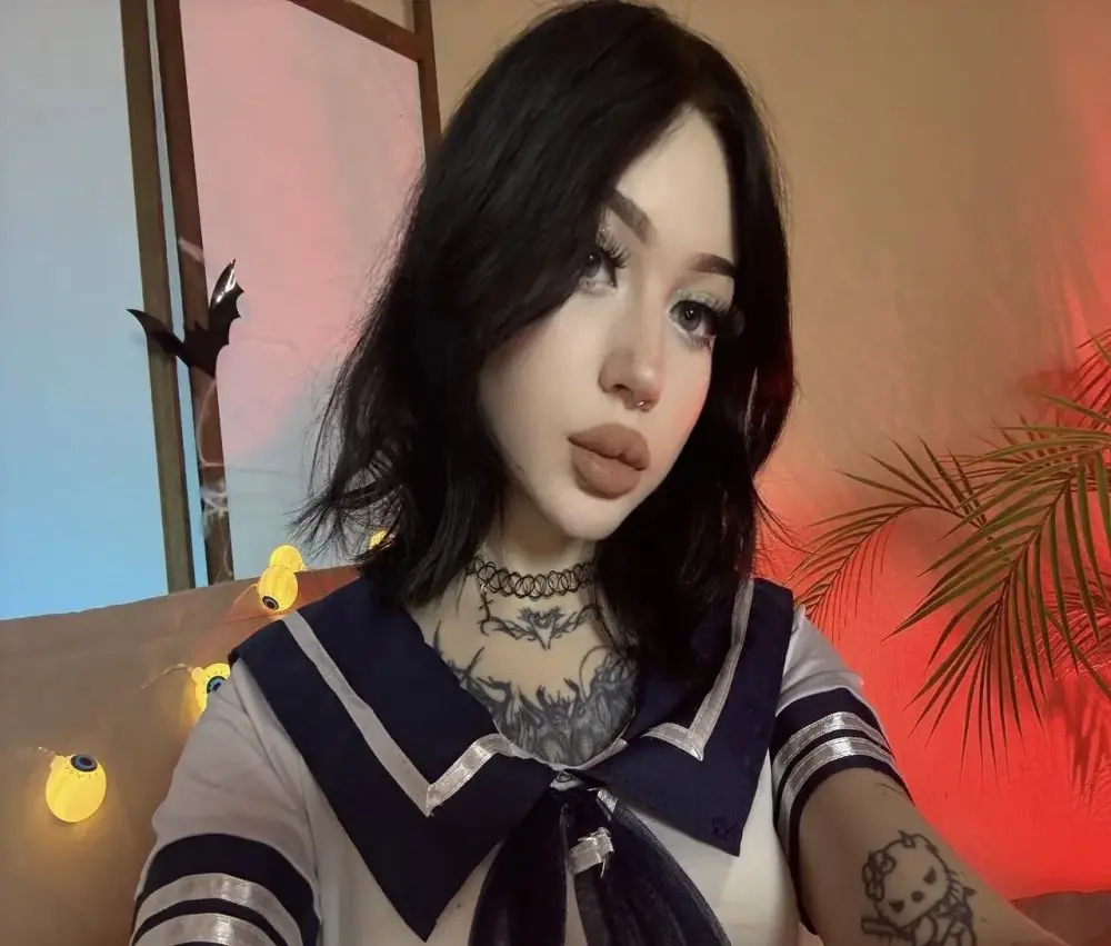 Emma_Kirks