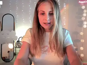 Stripchat Sex Cam of ImKeira