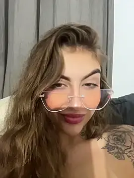 Stripchat Free Porn Cam of miiabellovic