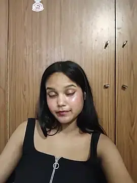 Stripchat Sex Cam of Hie-Lily