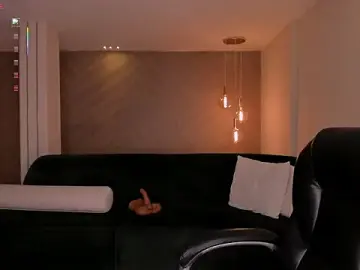 Stripchat Watch Live Sex Cams of PaulinaSantos_