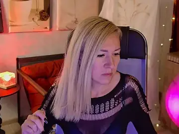 Stripchat Sex Cam of DonnaSmitth