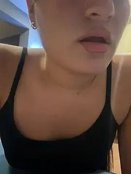 Stripchat Best Webcam of LuceroRm