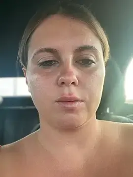 Stripchat Live Sex Cam of Samantha_official