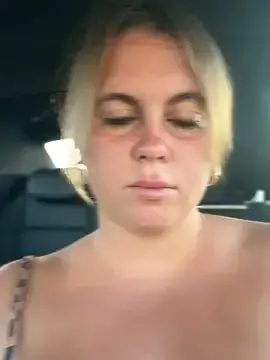 Stripchat Live Sex Cam of Samantha_official