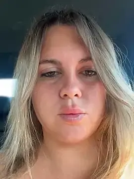 Stripchat Adult Webcam of Samantha_official