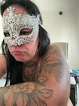 Stripchat Watch Live Sex Cams of Tigrecurvy